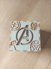 2022-05-Avengers-Koeln-Lampe 006